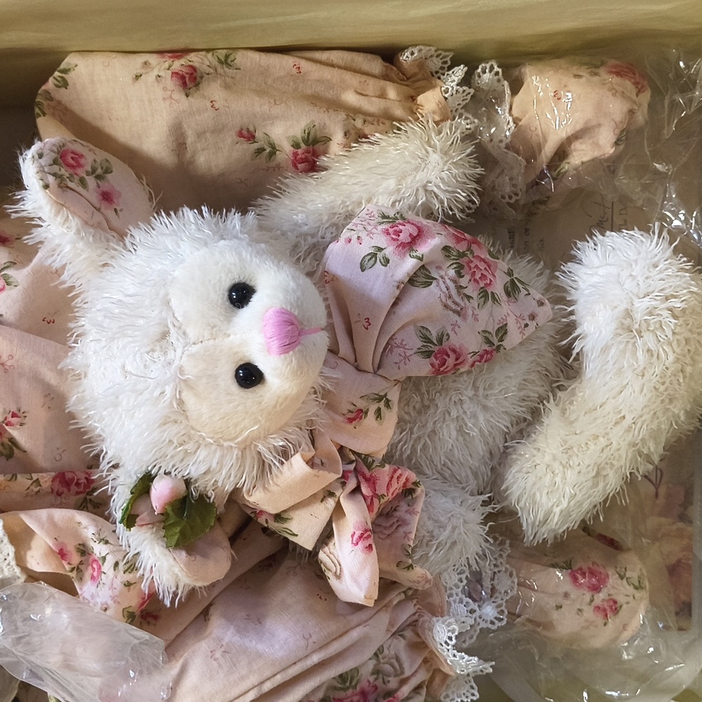 Lamby Lee Middleton Moments Floral Doll with Teddy Bear - Picture 8 of 8